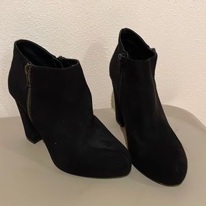 Woman’s boots by Madden Girl Size 6